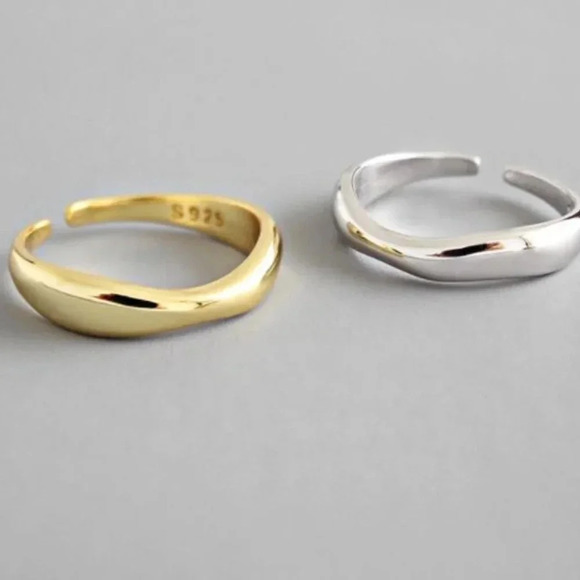 Minimalist 925 Sterling Silver Wave Open Ring - Picture 3 of 7